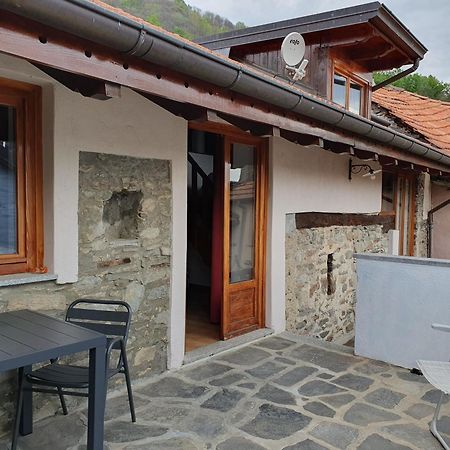 Appartamenti Vacanze E Camere Roccetta Fiorita Pettenasco Habitación foto