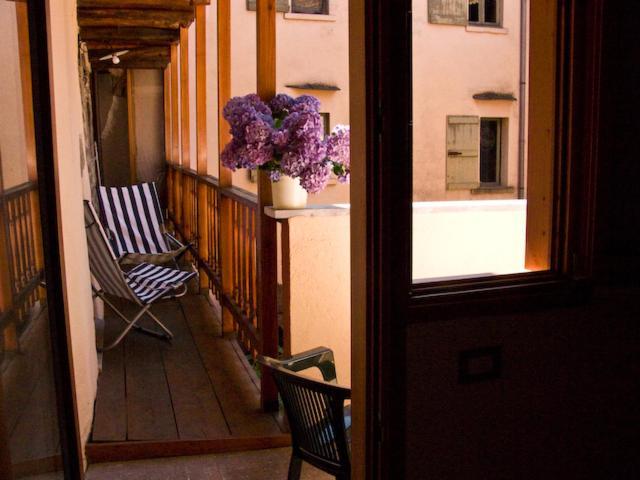 Appartamenti Vacanze E Camere Roccetta Fiorita Pettenasco Exterior foto