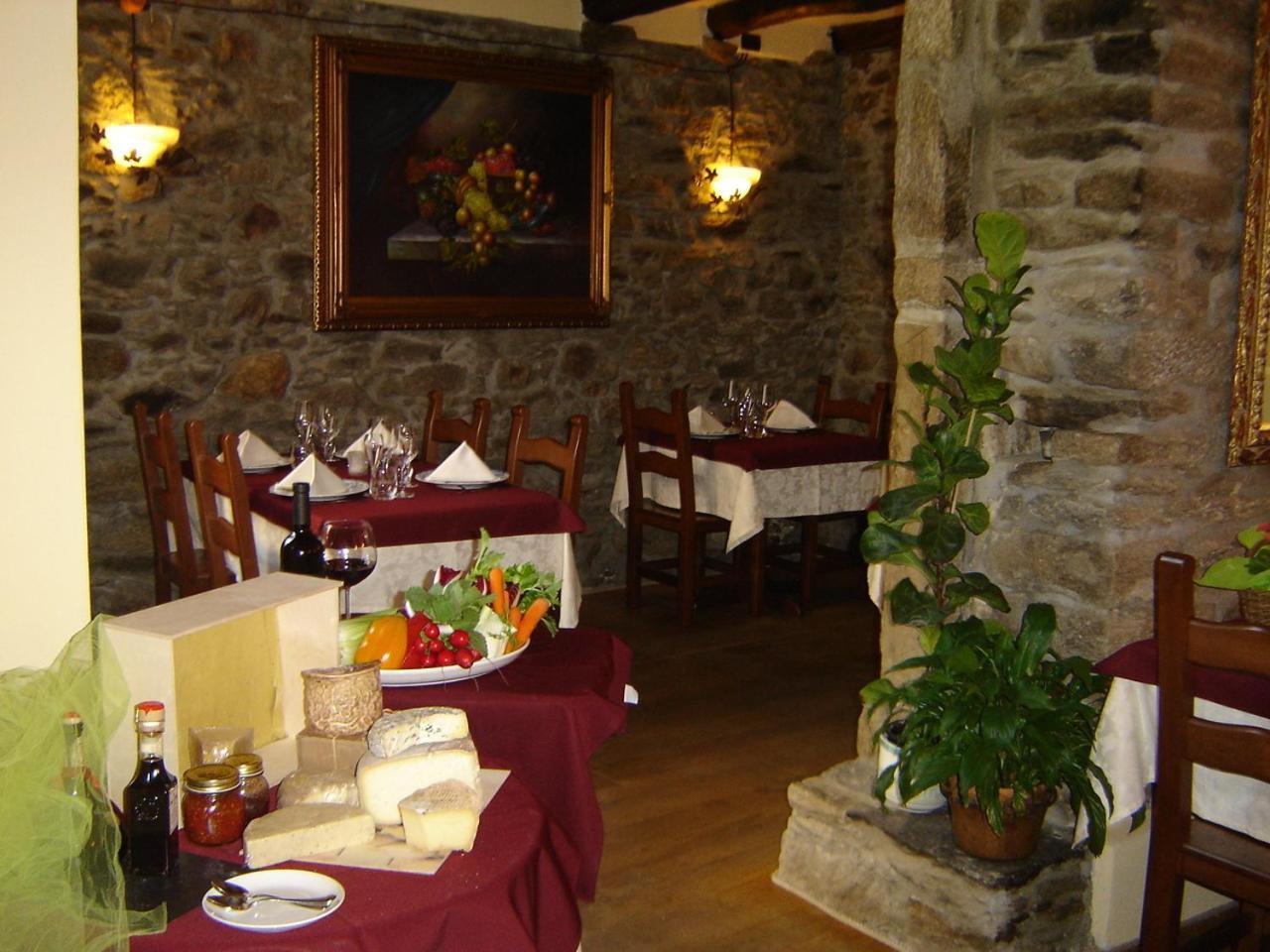 Appartamenti Vacanze E Camere Roccetta Fiorita Pettenasco Exterior foto